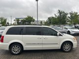 Used 2013 Chrysler Town & Country Touring image 4