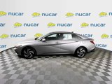 Used 2024 Hyundai Elantra SEL w/ Convenience Package image 4