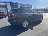 Used 2024 GMC Terrain SLE image 3