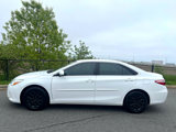 Used 2017 Toyota Camry LE image 4