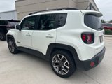 Used 2016 Jeep Renegade Latitude w/ Popular Equipment Group image 4