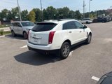Used 2016 Cadillac SRX Luxury image 3
