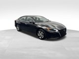 Used 2024 Nissan Altima 2.5 S image 2