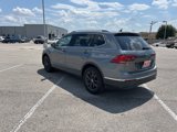 Used 2023 Volkswagen Tiguan SE w/ Panoramic Sunroof Package image 5