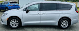 Used 2024 Chrysler Pacifica Touring-L image 5