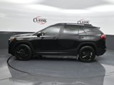 Used 2023 GMC Terrain SLE w/ Driver Convenience Package image 4