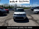 Used 2017 Kia Soul + image 2