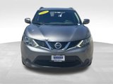 Used 2017 Nissan Rogue Sport SV image 2
