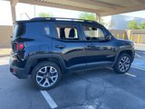Used 2017 Jeep Renegade Latitude image 3