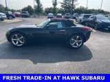 Used 2006 Pontiac Solstice Convertible w/ Premium Package image 2