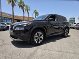 Used 2021 Nissan Rogue SV image 2