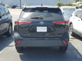 Used 2020 Toyota Highlander XLE image 3