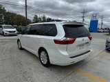 Used 2015 Toyota Sienna L image 5