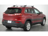 Used 2017 Jeep Cherokee Latitude image 4