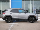 Used 2023 Chevrolet TrailBlazer LT image 2