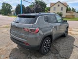 Used 2022 Jeep Compass Limited image 3