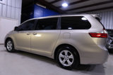 Used 2017 Toyota Sienna LE image 2