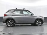 Used 2022 Hyundai Venue Limited image 4