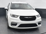 Used 2023 Chrysler Pacifica Touring-L image 2