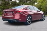 Used 2021 Nissan Altima 2.5 SR image 2