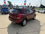 Used 2022 Chevrolet Trax LT w/ LT Convenience Package image 5