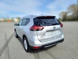 Used 2019 Nissan Rogue SV image 3