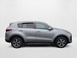Used 2020 Kia Sportage LX image 4