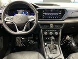 Used 2023 Volkswagen Taos SE w/ Panoramic Sunroof Package image 5