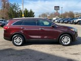 Used 2017 Kia Sorento LX image 4