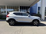 Certified 2025 Volvo XC40 B5 Core image 3
