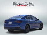 Used 2024 Volkswagen Jetta SE image 4