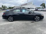 Used 2024 Hyundai Elantra SEL w/ Convenience Package image 2