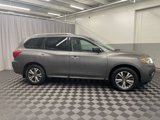 Used 2017 Nissan Pathfinder SL image 3
