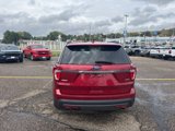 Used 2017 Ford Explorer XLT w/ Equipment Group 202A image 4