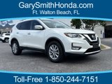 Used 2017 Nissan Rogue SV image 1