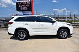 Used 2017 Toyota Highlander XLE image 4