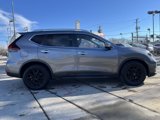 Used 2018 Nissan Rogue SV image 4
