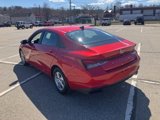 Used 2022 Hyundai Elantra SE w/ Cargo Package image 4