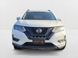 Used 2017 Nissan Rogue SV image 2