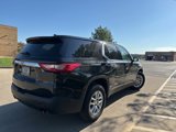 Used 2021 Chevrolet Traverse LS image 3