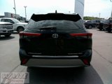 Used 2021 Toyota Highlander Platinum image 3