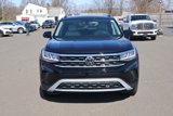 Used 2021 Volkswagen Atlas SE w/ Panoramic Sunroof Package image 2