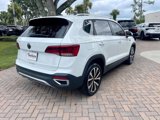Used 2022 Volkswagen Taos SE image 6