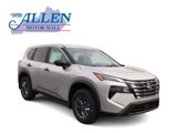 Used 2025 Nissan Rogue S image 2