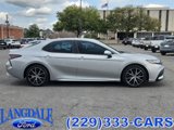 Used 2021 Toyota Camry SE image 3