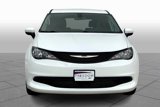 Used 2022 Chrysler Voyager LX image 3