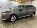 Used 2017 Chrysler Pacifica Touring-L Plus image 4