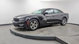Used 2017 Dodge Charger SXT w/ Driver Confidence Group image 2