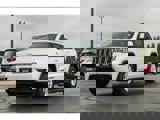 Used 2019 Jeep Grand Cherokee Laredo image 2