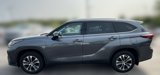 Used 2020 Toyota Highlander XLE image 3